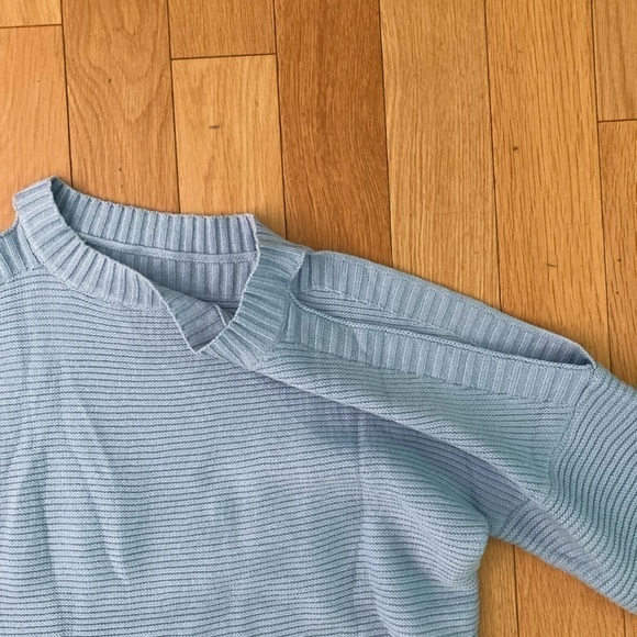 Stylish Open Shoulder Sweater - Large - Picture 2 of 3